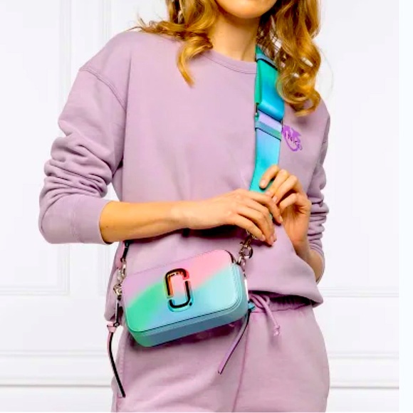 Marc Jacobs Handbags - ❗️FLASH SALE❗️RARE✨MARC JACOBS SNAPSHOT🌈MERMAID BAG RAINBOW BAG AIRBRUSH